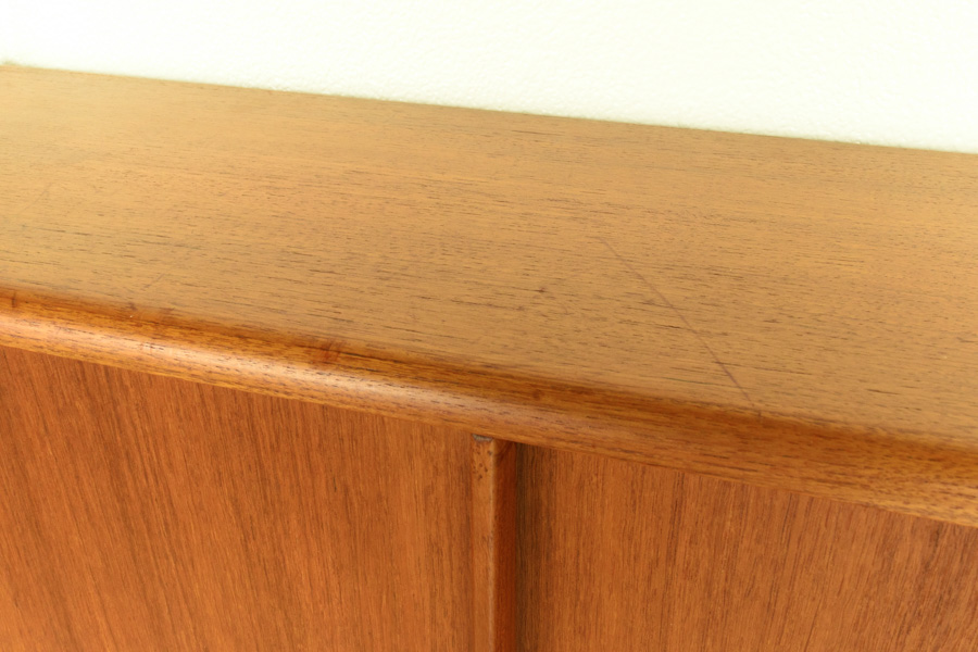 北欧家具 デンマーク ハイキャビネット